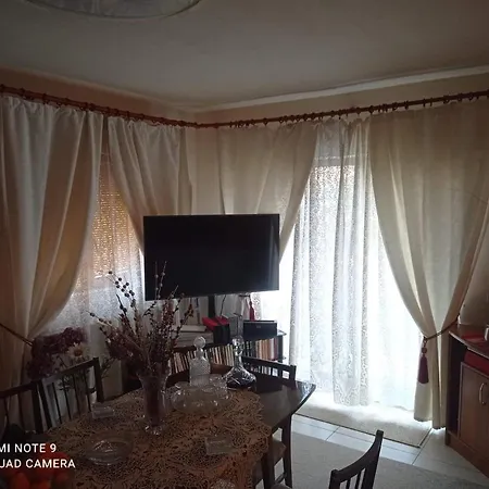 Apartament *